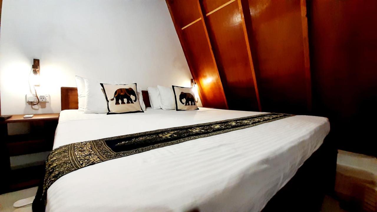 The Otunna Guest House Sigiriya Exteriör bild