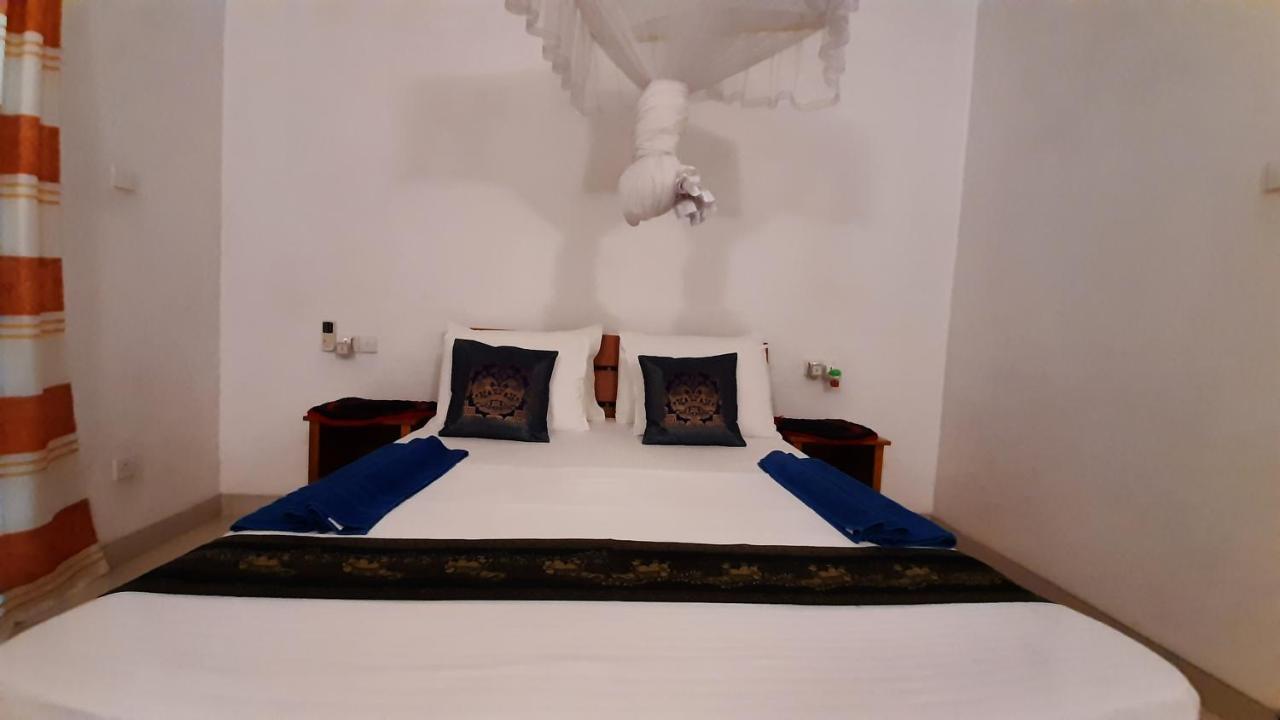 The Otunna Guest House Sigiriya Exteriör bild