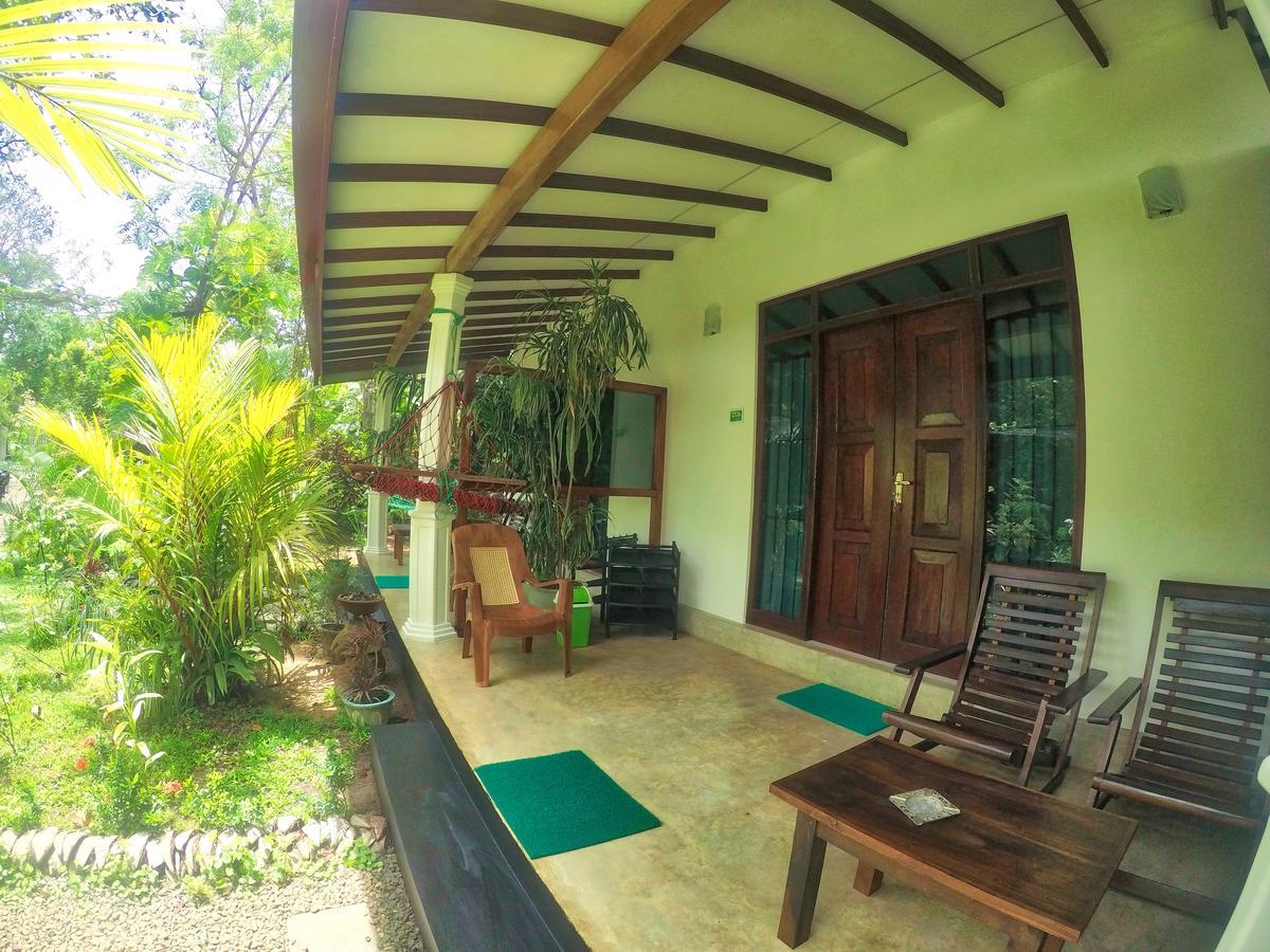The Otunna Guest House Sigiriya Exteriör bild